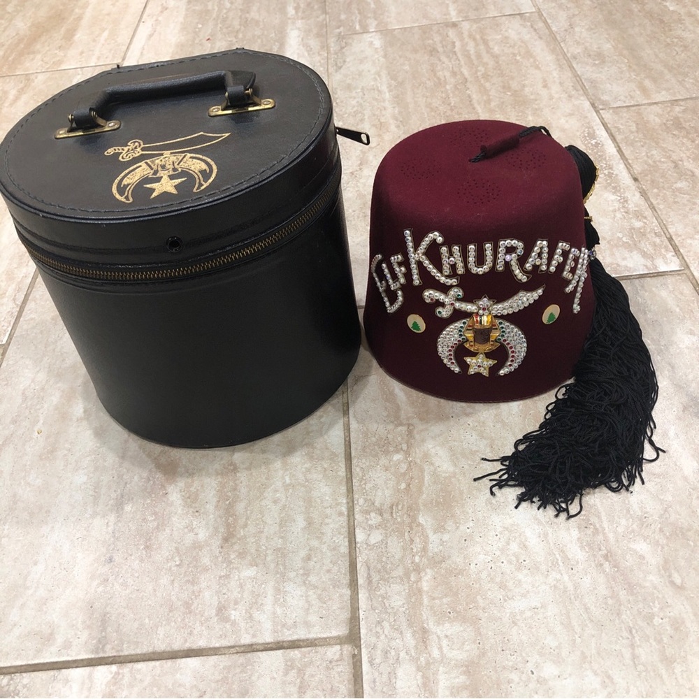 Shriners Hat And Case Gem